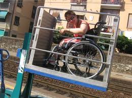 Sicurezza in nave dei passeggeri con disabilit 